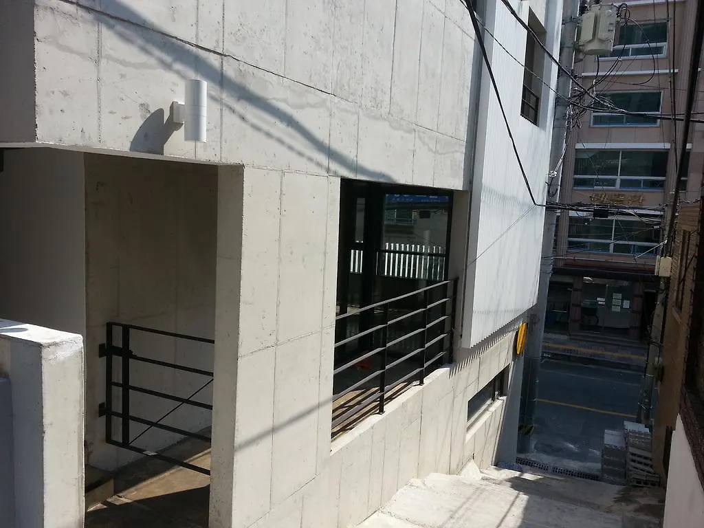 Elephant House Busan 2*,  South Korea